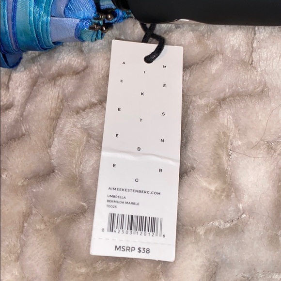 Aimee Kestenberg Bermuda marble tote umbrella - Picture 7 of 7